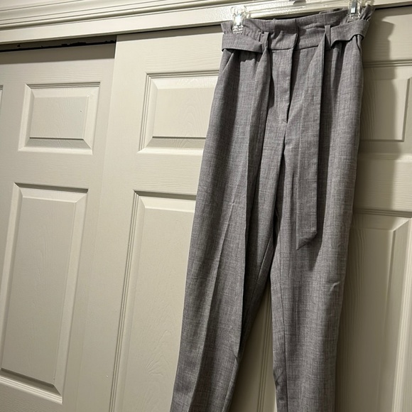 H&M Grey Dress Pants size 6 (fit like a 2/4) - Picture 3 of 5